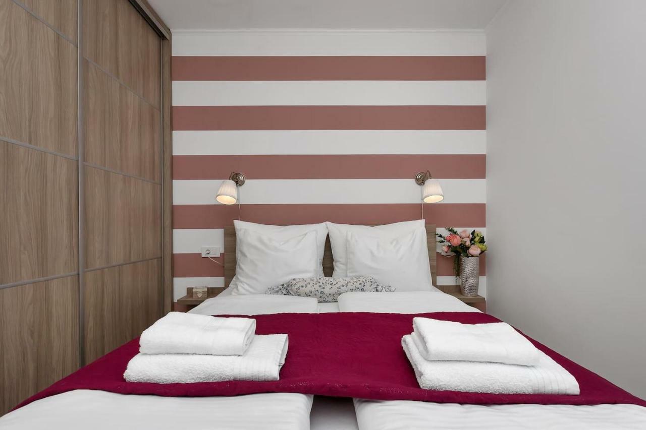 Charming Apartment Tissa With Sea View Makarská Exteriér fotografie