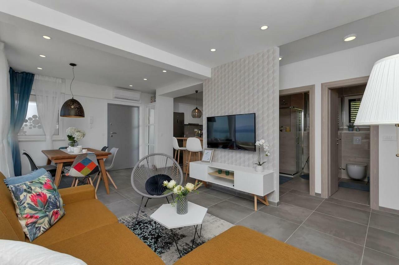 Charming Apartment Tissa With Sea View Makarská Exteriér fotografie