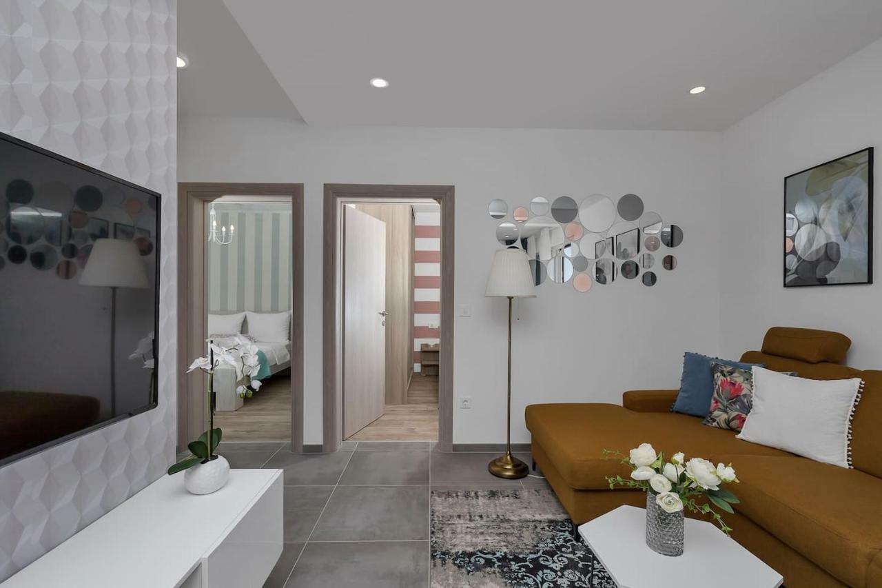 Charming Apartment Tissa With Sea View Makarská Exteriér fotografie