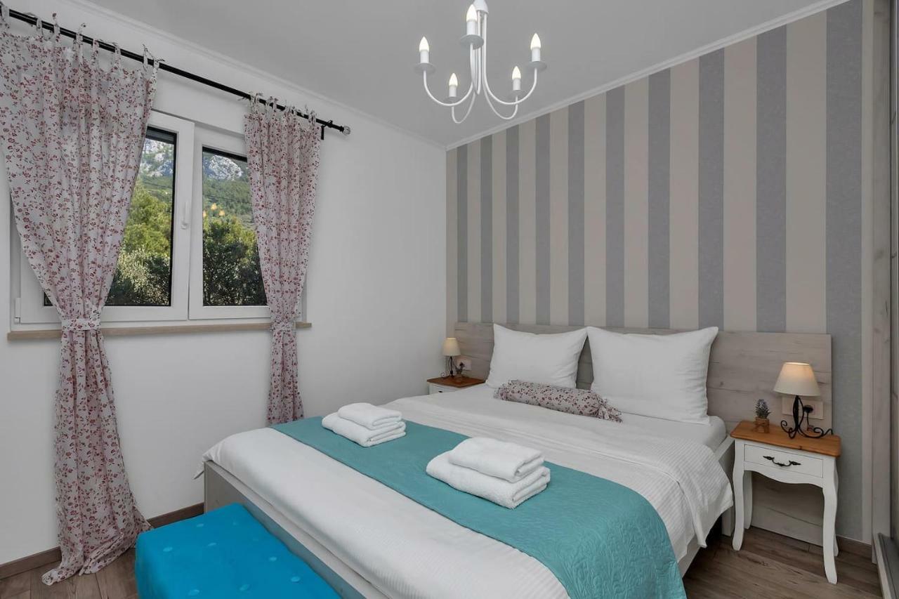 Charming Apartment Tissa With Sea View Makarská Exteriér fotografie