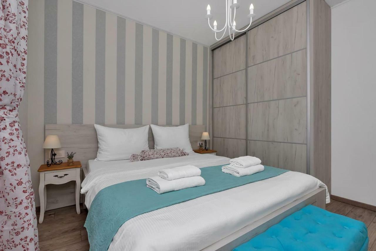 Charming Apartment Tissa With Sea View Makarská Exteriér fotografie